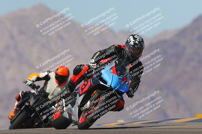 media/Sep-25-2023-Moto Forza (Mon) [[81ffa65e0a]]/B-C Group/Session 4 (Turn 9)/